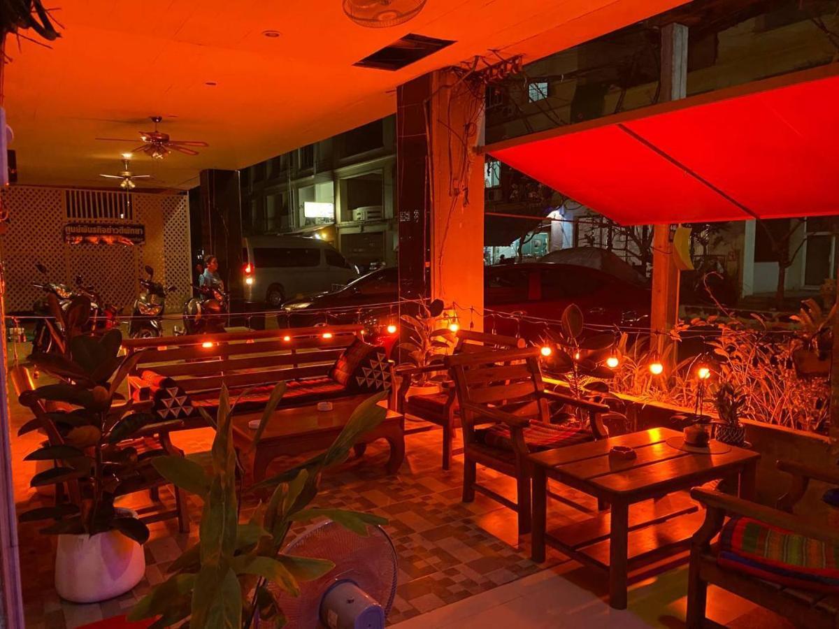 Orange Jomtien Hotel Exterior foto