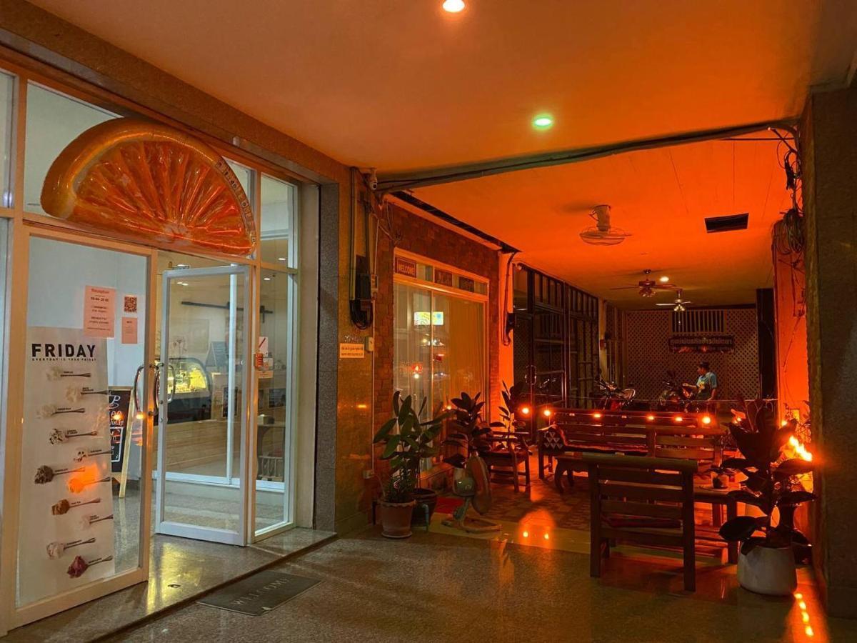 Orange Jomtien Hotel Exterior foto